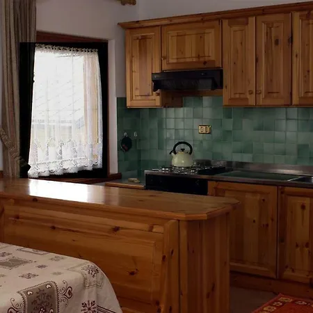 Diffuso Costauta Aparthotel