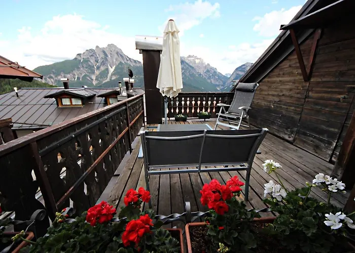 Aparthotel Diffuso Costauta 3*