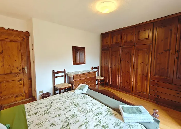 Aparthotel Diffuso Costauta 3*